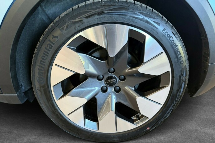 ford-explorer-elektrisitet-2025-big-29