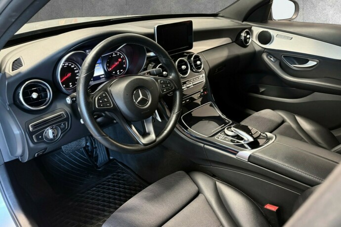 mercedes-benz-c200-bensin-2017-big-12