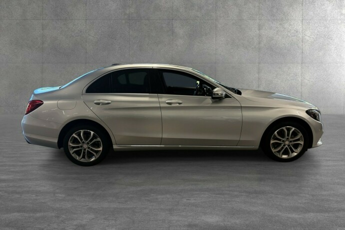 mercedes-benz-c200-bensin-2017-big-6