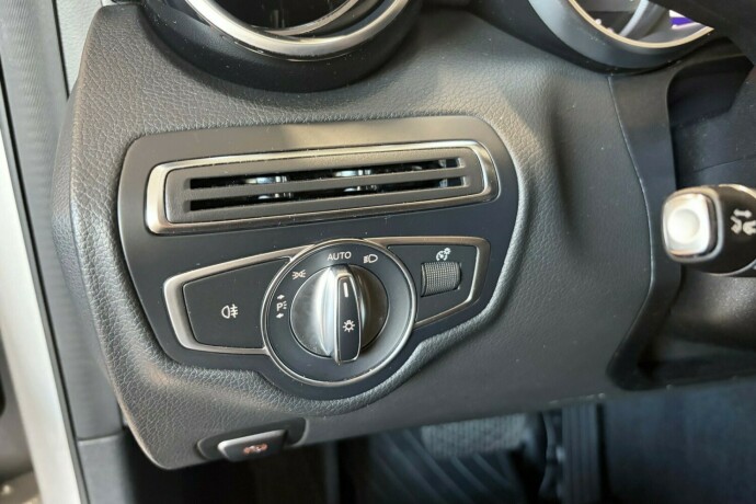 mercedes-benz-c200-bensin-2017-big-25