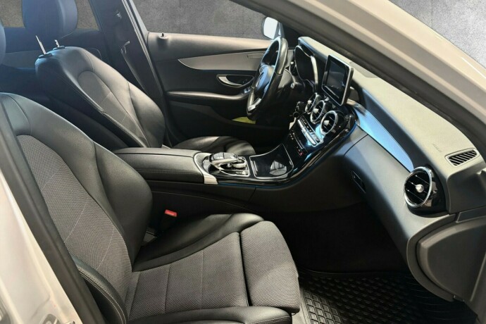 mercedes-benz-c200-bensin-2017-big-17