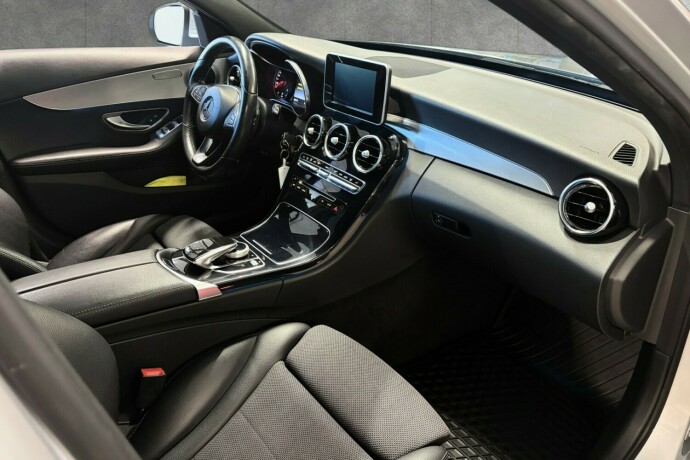 mercedes-benz-c200-bensin-2017-big-16
