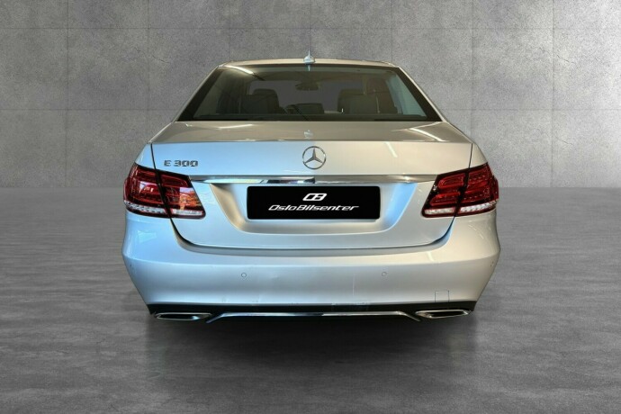 mercedes-benz-300-elektrisitetdiesel-2014-big-5