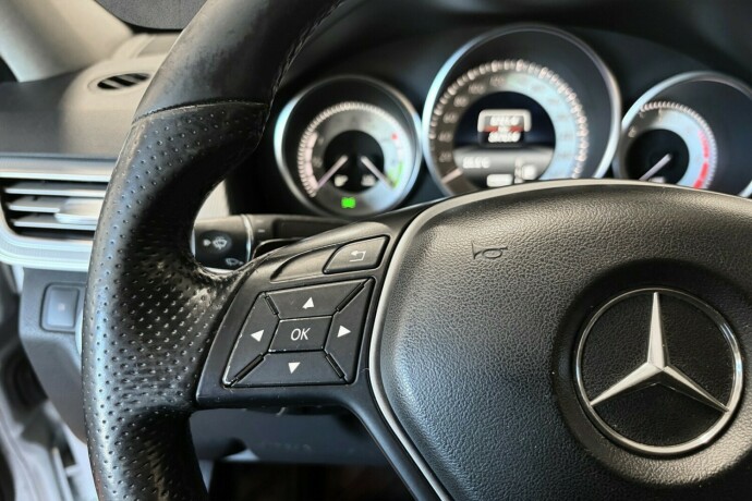 mercedes-benz-300-elektrisitetdiesel-2014-big-23