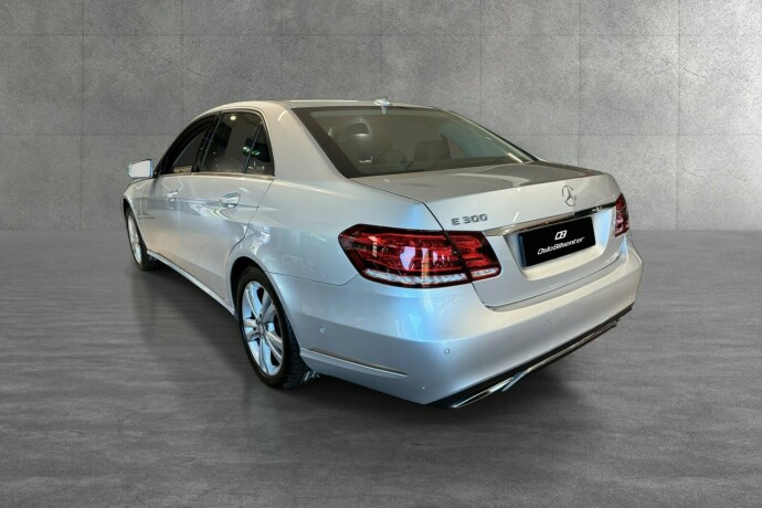 mercedes-benz-300-elektrisitetdiesel-2014-big-4
