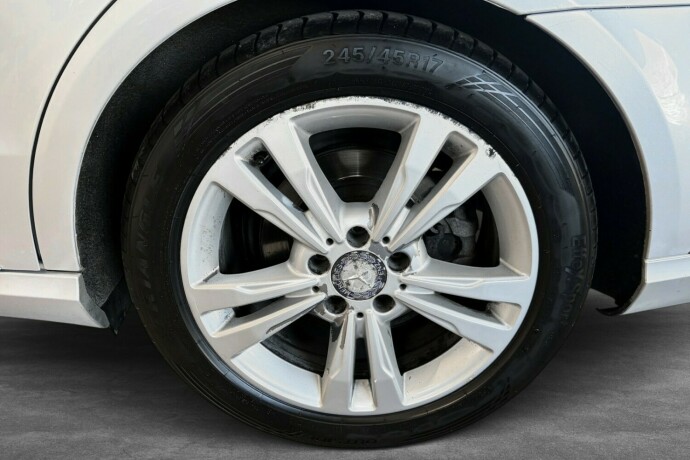 mercedes-benz-300-elektrisitetdiesel-2014-big-28