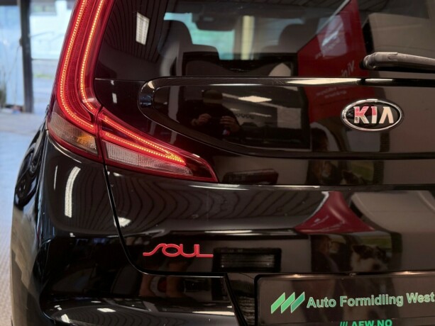 kia-soul-elektrisitet-2021-big-30