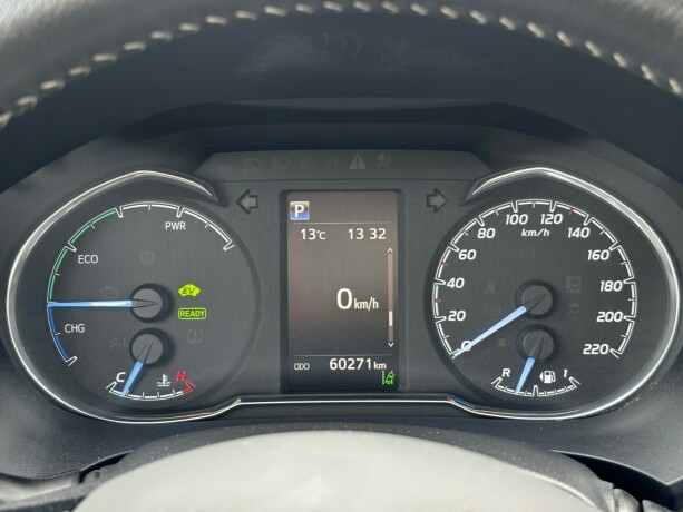 toyota-yaris-elektrisitetbensin-2018-big-15