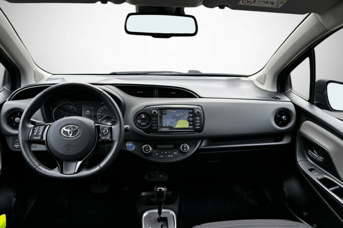 toyota-yaris-elektrisitetbensin-2018-big-25