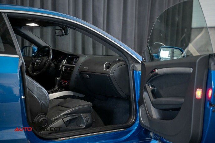 audi-a5-bensin-2011-big-12