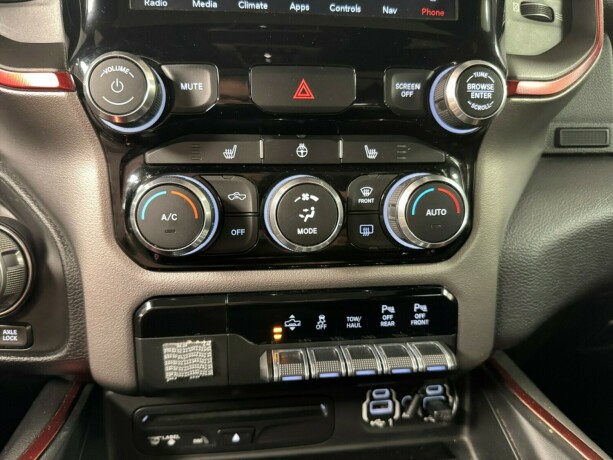 ram-1500-bensin-2019-big-11