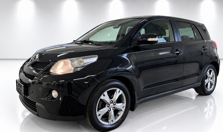 toyota-urban-cruiser-bensin-2012-big-0