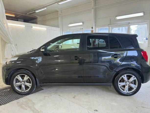 toyota-urban-cruiser-bensin-2012-big-2