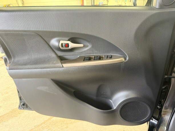 toyota-urban-cruiser-bensin-2012-big-28