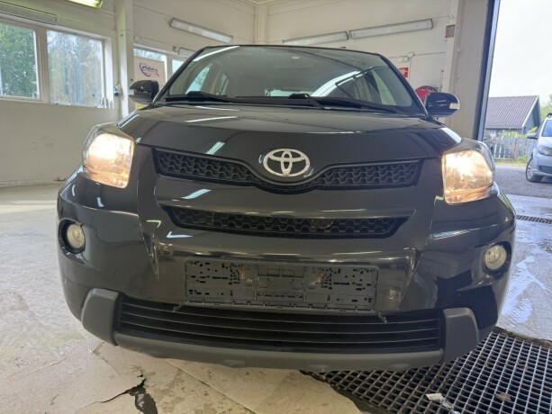 toyota-urban-cruiser-bensin-2012-big-8