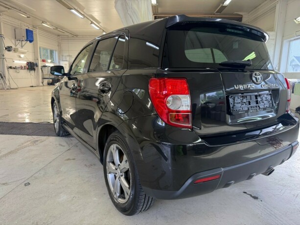 toyota-urban-cruiser-bensin-2012-big-3