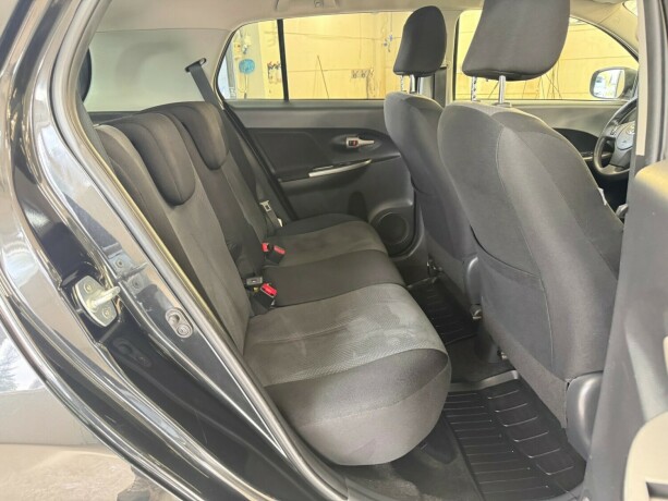 toyota-urban-cruiser-bensin-2012-big-23