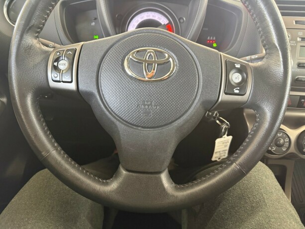 toyota-urban-cruiser-bensin-2012-big-10