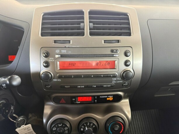 toyota-urban-cruiser-bensin-2012-big-14