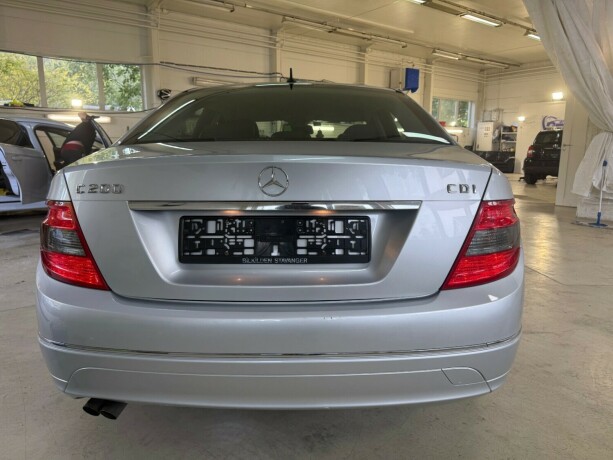 mercedes-benz-c200-diesel-2007-big-4