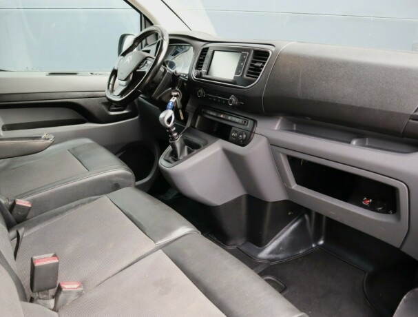 citroen-jumpy-diesel-2019-big-11