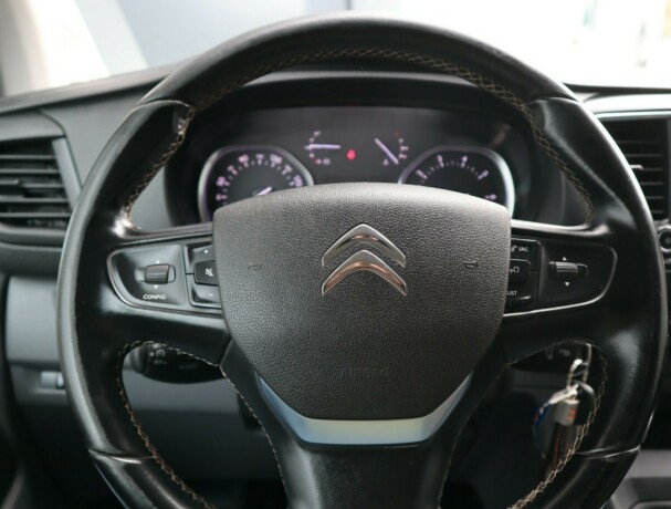 citroen-jumpy-diesel-2019-big-9