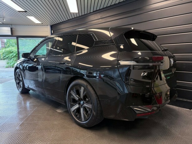 bmw-ix-elektrisitet-2022-big-5