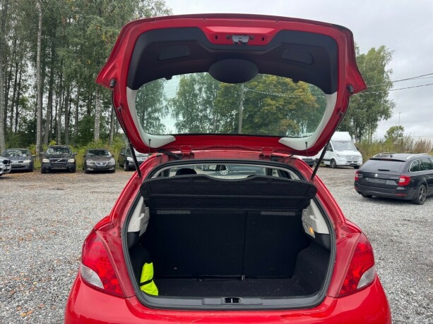 peugeot-207-diesel-2009-big-10