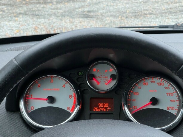 peugeot-207-diesel-2009-big-13