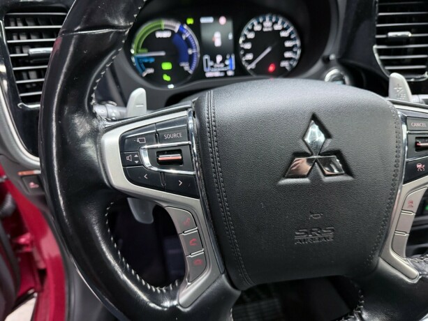 mitsubishi-outlander-elektrisitetbensin-2020-big-14