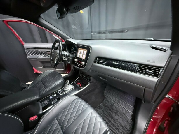 mitsubishi-outlander-elektrisitetbensin-2020-big-32