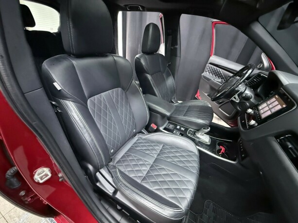 mitsubishi-outlander-elektrisitetbensin-2020-big-31