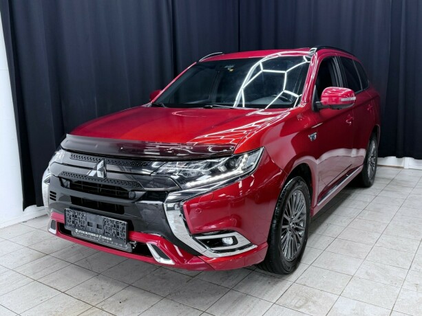 mitsubishi-outlander-elektrisitetbensin-2020-big-0