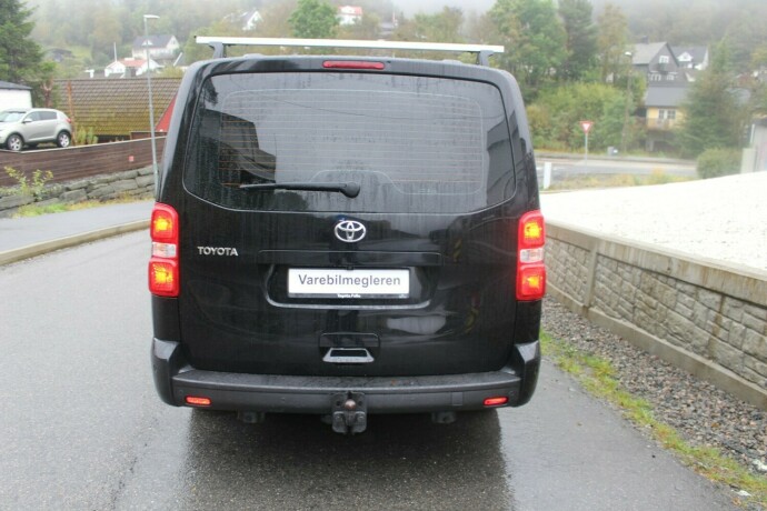 toyota-proace-diesel-2021-big-5