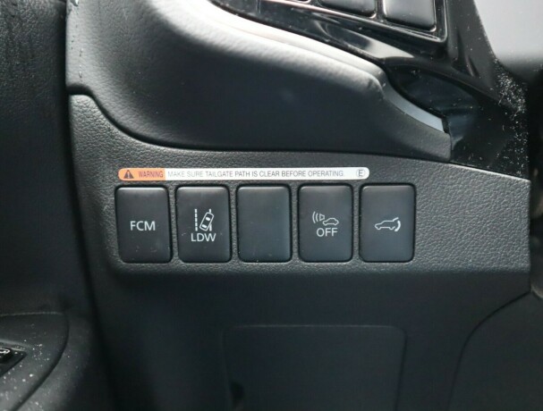 mitsubishi-outlander-elektrisitetbensin-2015-big-15