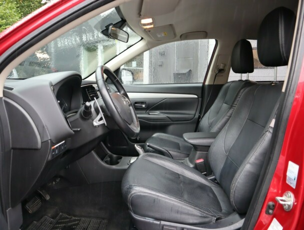mitsubishi-outlander-elektrisitetbensin-2015-big-5