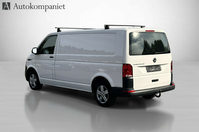 volkswagen-transporter-diesel-2023-big-3