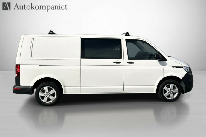 volkswagen-transporter-diesel-2023-big-4