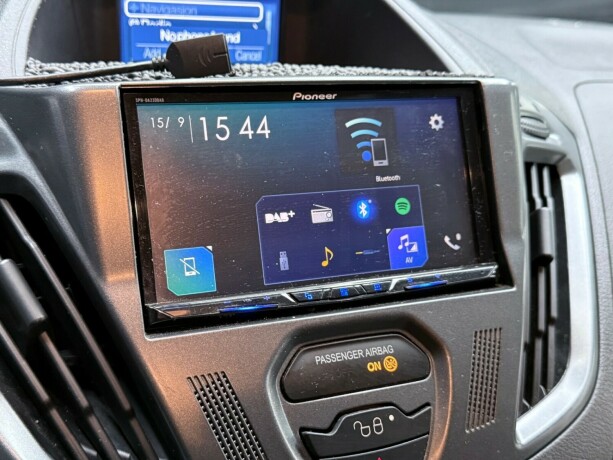 ford-transit-diesel-2014-big-18
