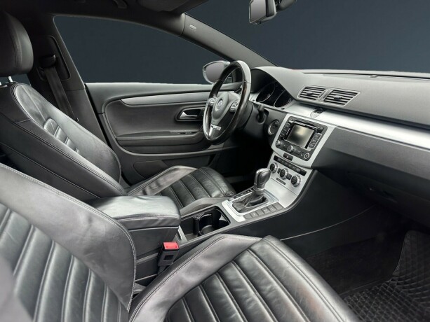 volkswagen-cc-diesel-2013-big-12