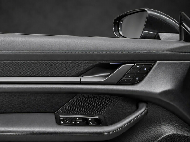 porsche-taycan-4-elektrisitet-2022-big-21