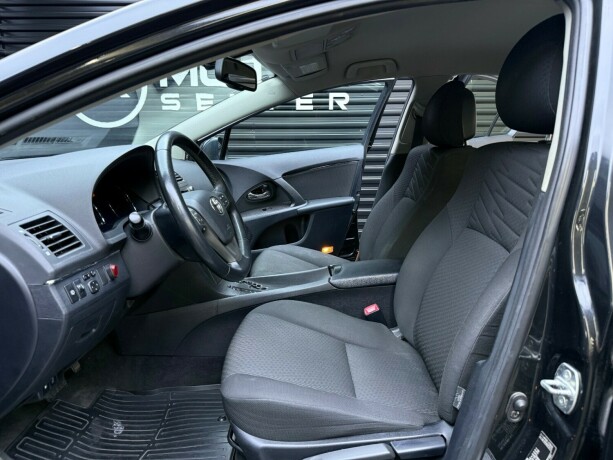 toyota-avensis-bensin-2011-big-18