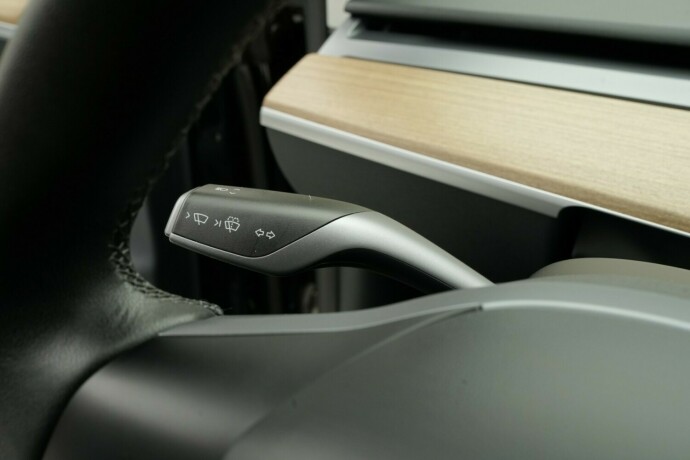tesla-model-y-elektrisitet-2025-big-20