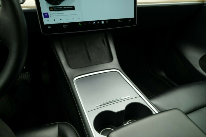 tesla-model-y-elektrisitet-2025-big-34