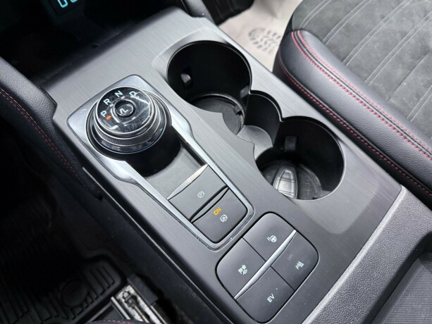 ford-kuga-plug-in-petrol-2021-big-21