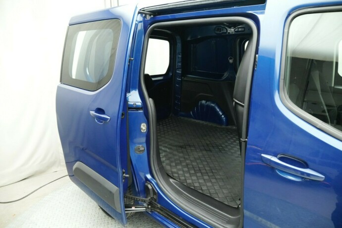 opel-combo-diesel-2020-big-26