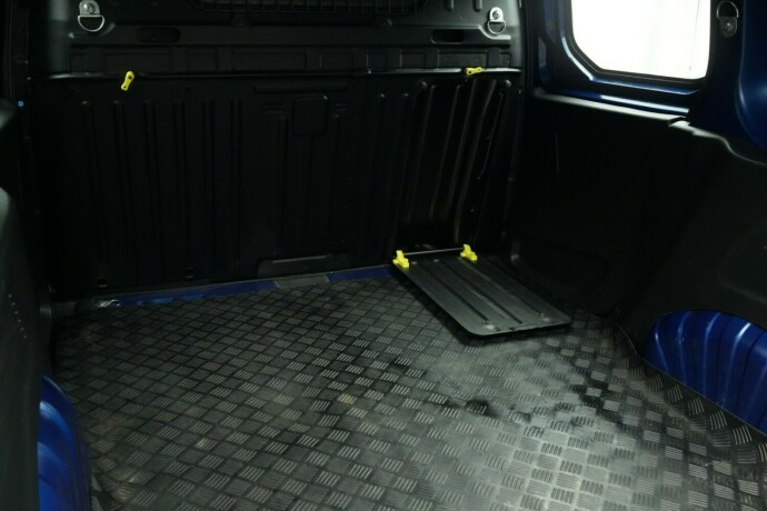 opel-combo-diesel-2020-big-14