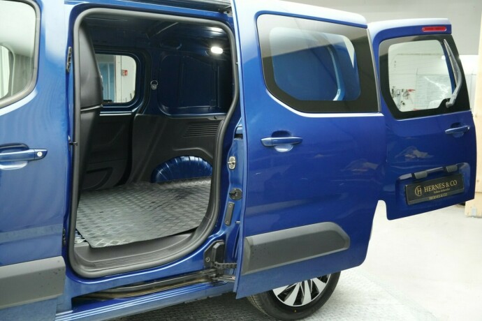 opel-combo-diesel-2020-big-32
