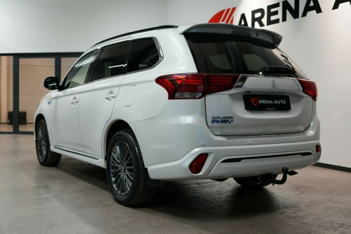 mitsubishi-outlander-elektrisitetbensin-2020-big-2