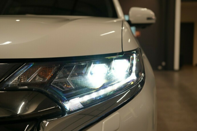 mitsubishi-outlander-elektrisitetbensin-2020-big-8